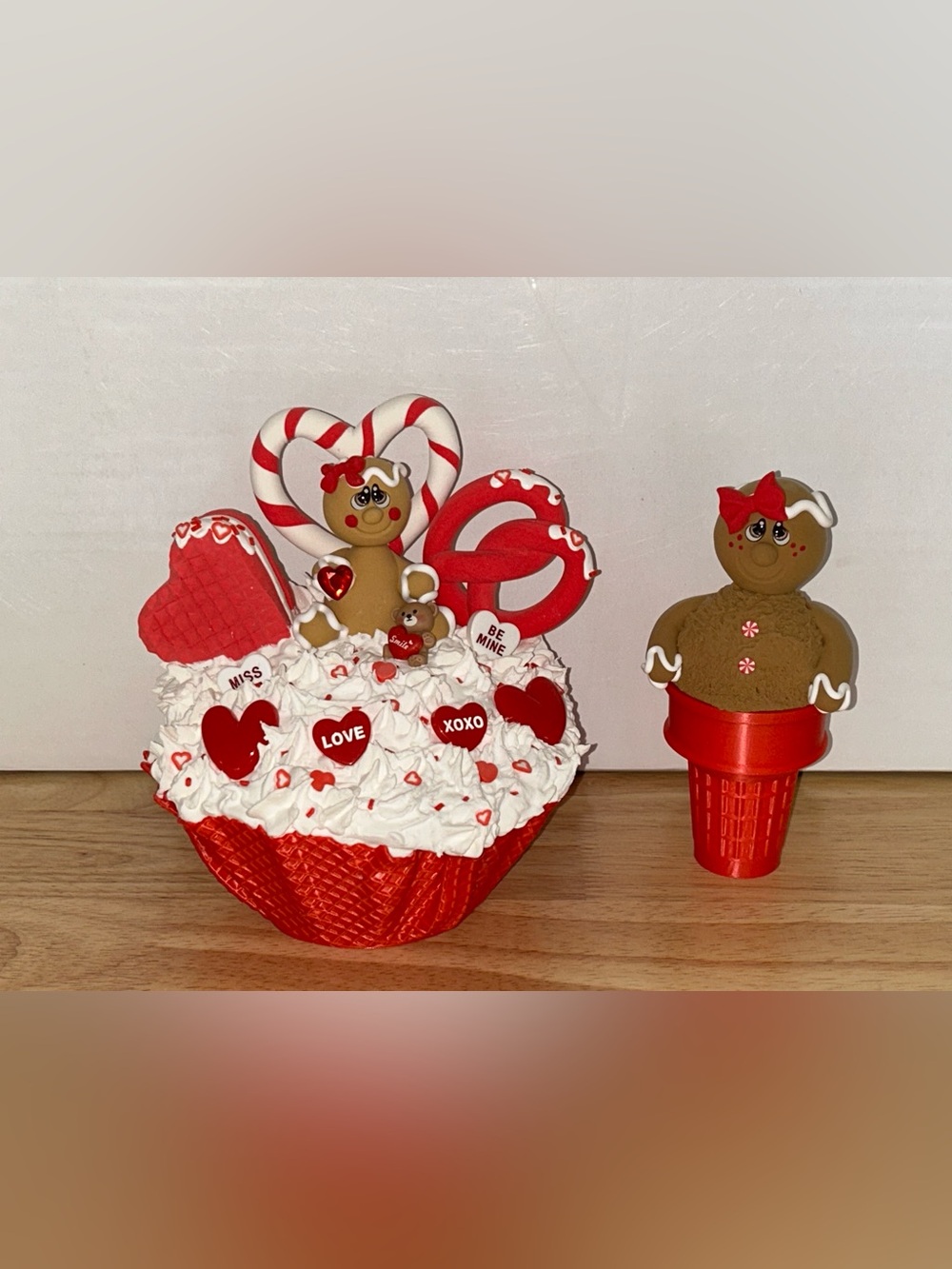 Red Gingerbread Fake Waffle Bowl & Ice Cream Cone Accent Décor Set